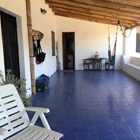 Country Monigio *